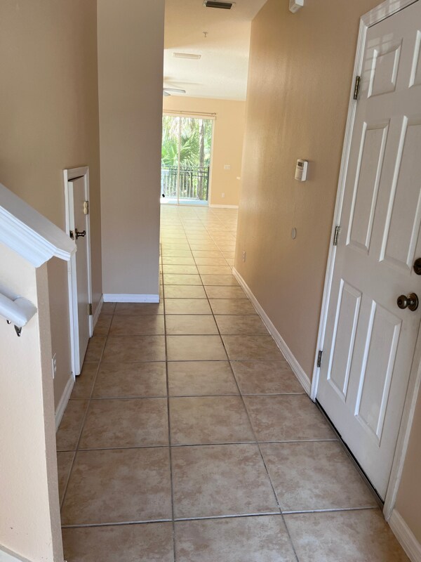 Building Photo - 546 Pinebranch Cir