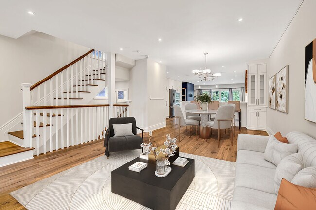 Photo du bâtiment - 350 Keewatin Ave