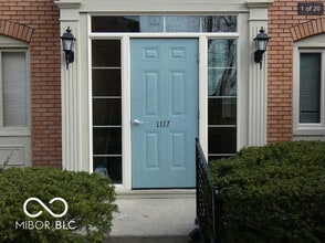 Building Photo - 1117 Canterbury Ct