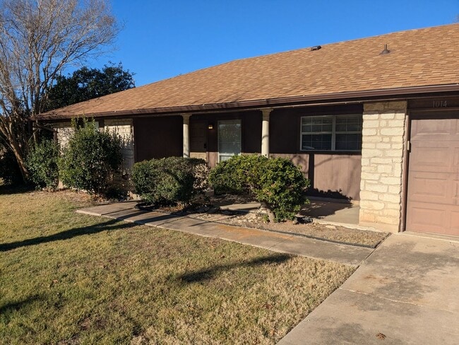 Foto del edificio - 3 Bed 2 Bath Home - Park Access