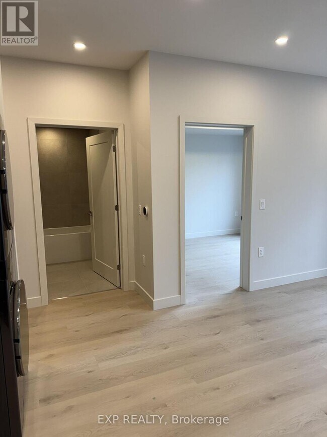 Photo du bâtiment - 1301 Dorchester Ave