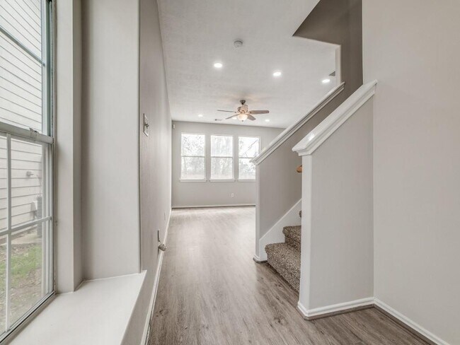 Building Photo - 3243 Atherton Canyon Ln