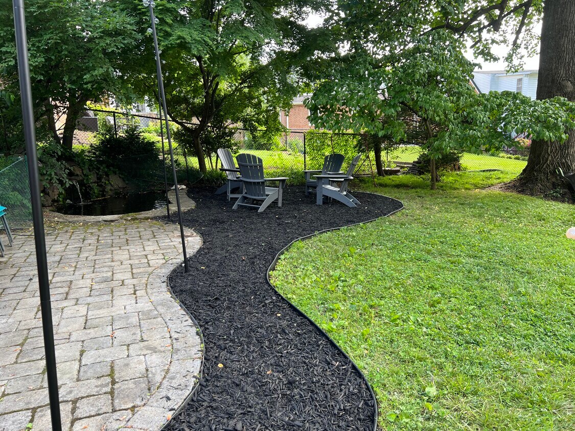 Building Photo - 11604 Galt Ave