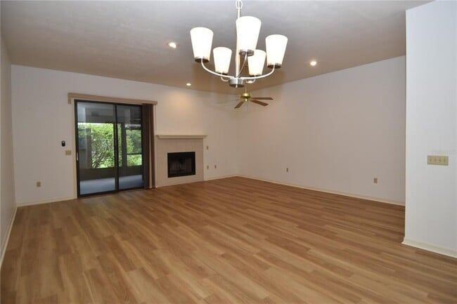 Foto del edificio - 3750 NW 53rd Rd