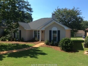 Building Photo - 7003 Robin's Nest Dr
