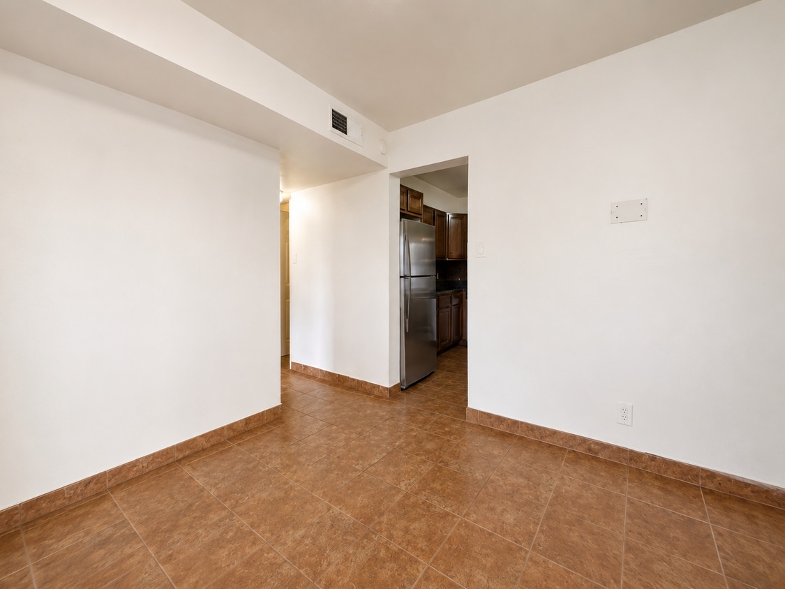 Building Photo - 1313 Branson Ave