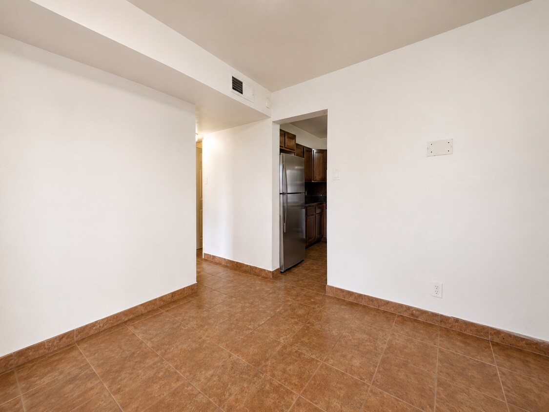 Foto del edificio - 1313 Branson Ave