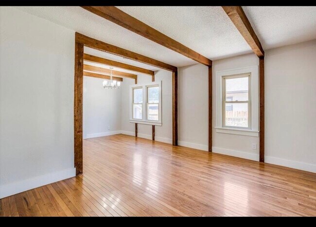 Foto del edificio - 1422 S Laura Ave