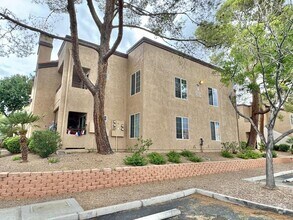 Building Photo - 9325 W Desert Inn Rd
