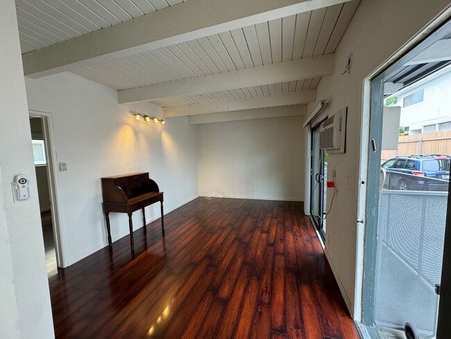 Foto del edificio - 3538 Keystone Av