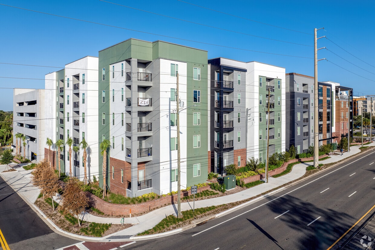 The Accolade Collegiate Village East - The Accolade Collegiate Village East