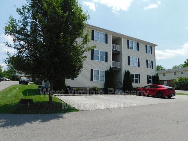 Building Photo - 212 Cardinal Wy