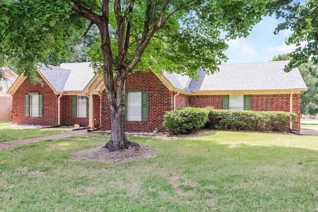 Building Photo - 3481 Earlynn Dr
