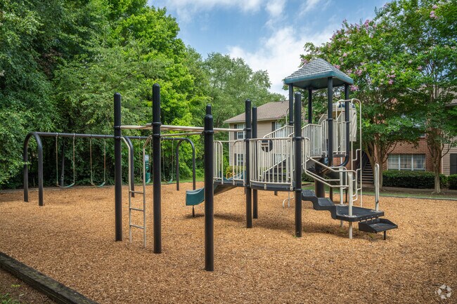 Patio de juegos - Crestwood Park