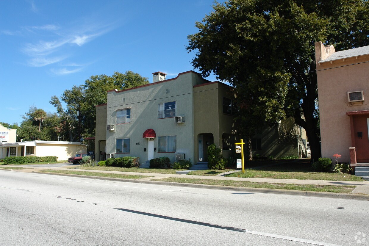 Primary Photo - El Sher Apartments
