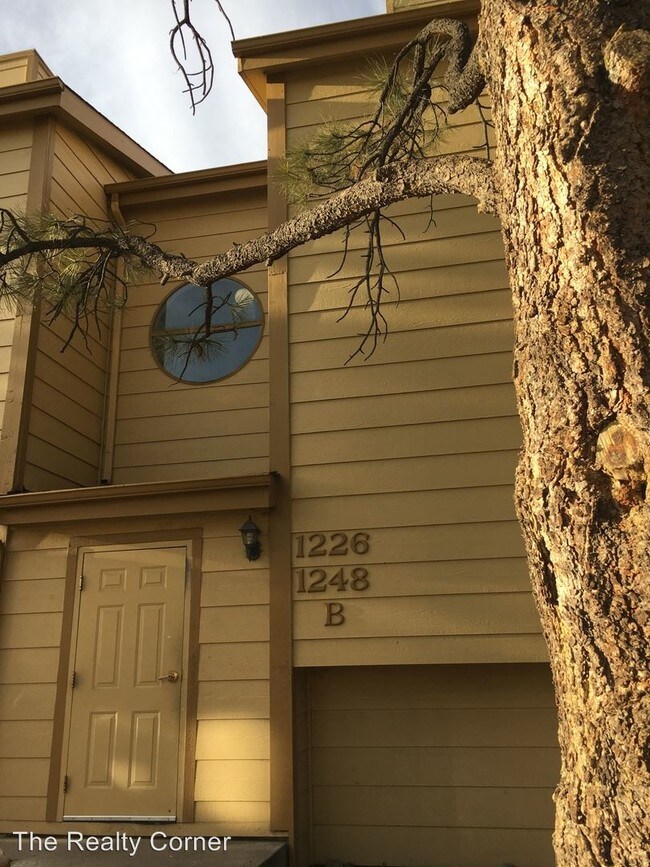 Foto del edificio - 1240 Firefly Cir
