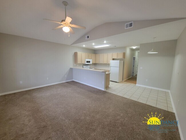 Foto del edificio - Great 2 Bedroom Unit in Santa Rosa!