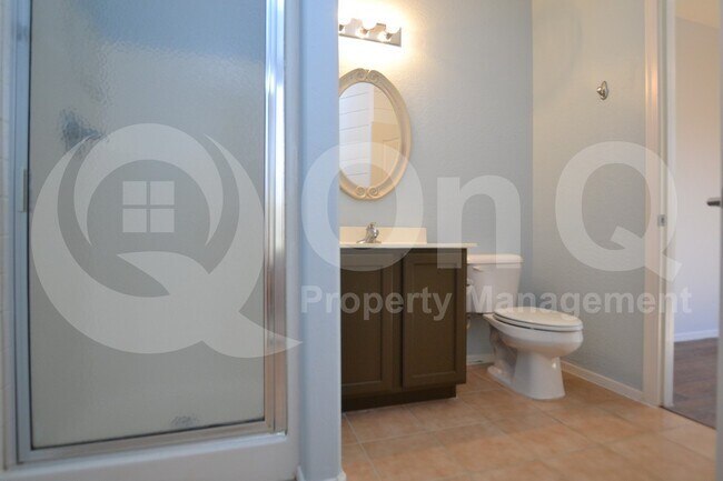 Foto del edificio - 2565 E Southern Ave