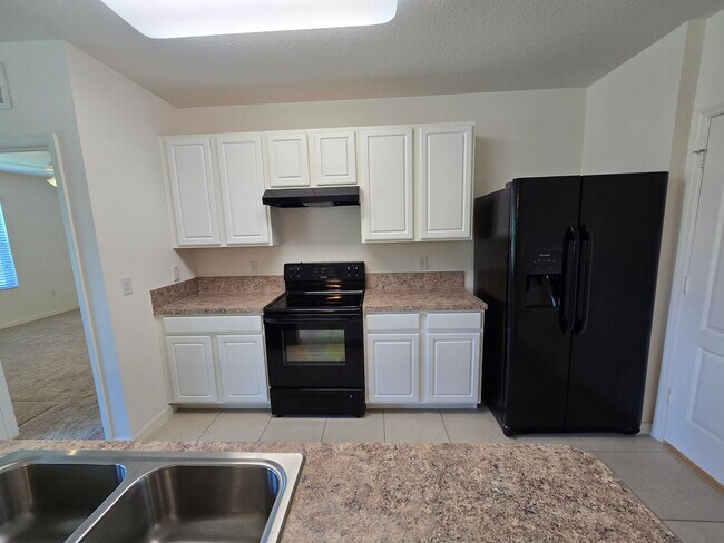 Building Photo - 121 Fishermans Cove Dr
