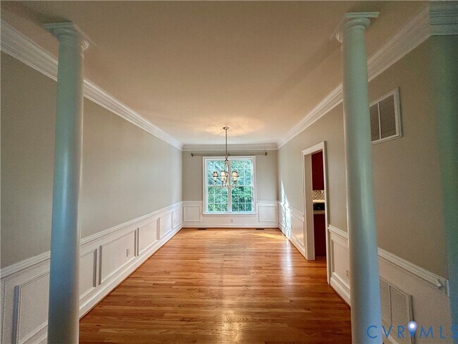 Building Photo - 4700 Jaydee Dr