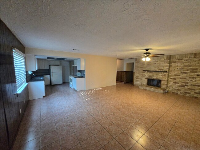 Foto del edificio - 7615 Fur Market Dr