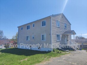 Building Photo - 135 Hillcrest Rd