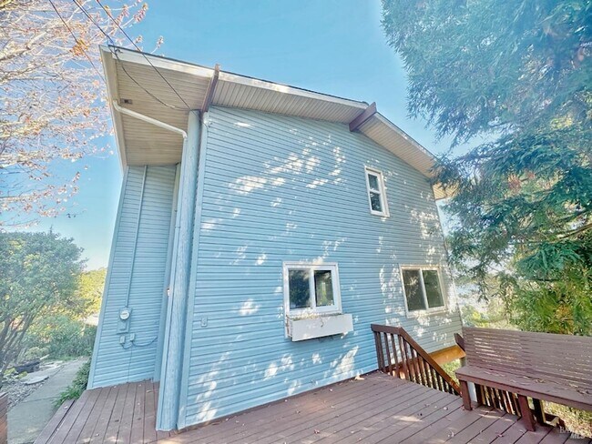 Foto del edificio - 62 Buckelew St