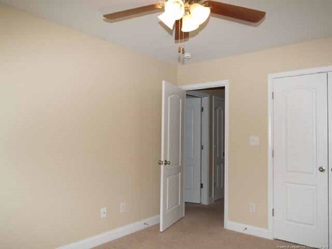 Building Photo - 1535 Gray Hill Ct
