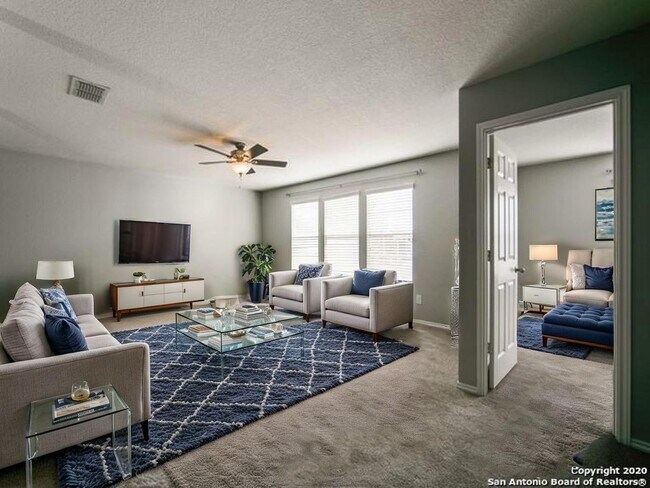 Building Photo - Great 5 bedroom home on Cul-de-sac with al...