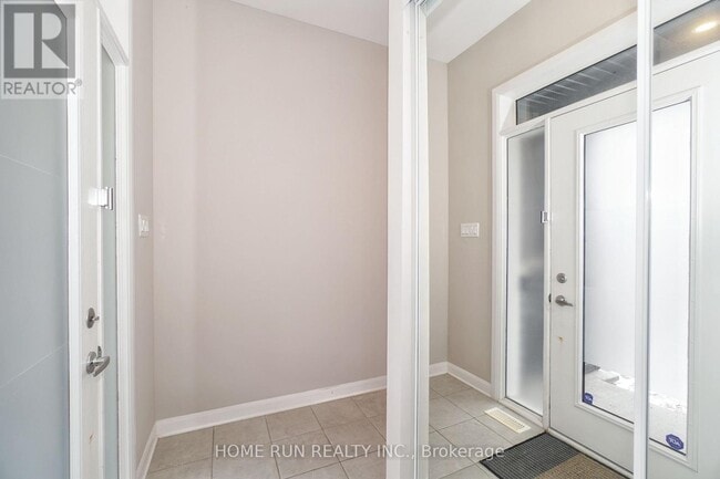 Photo du bâtiment - 153 Bending Way