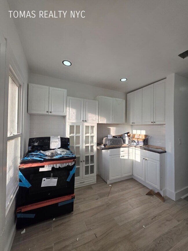 Photo - 243 Woodworth Ave Apartment