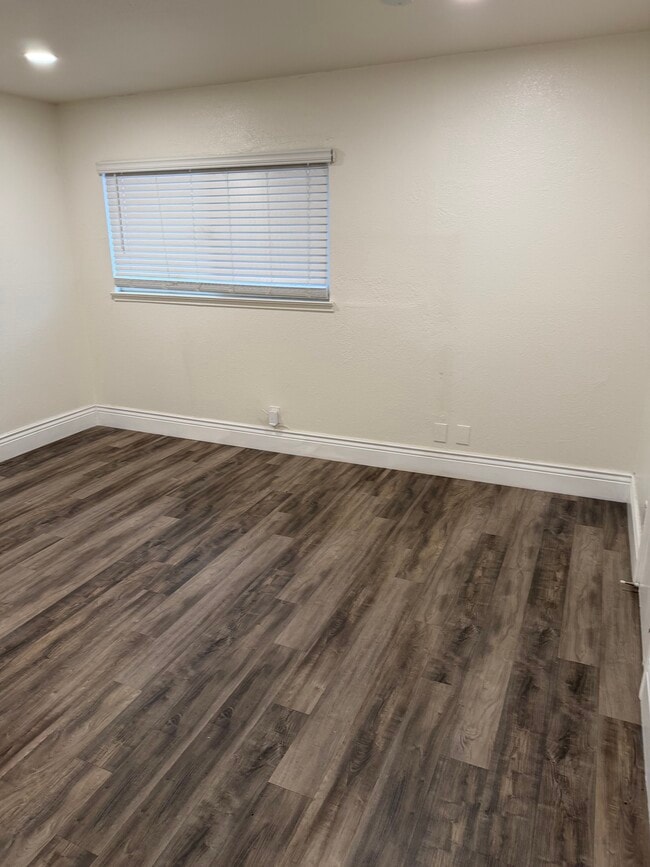 Bedroom - 4807 El Camino Ave