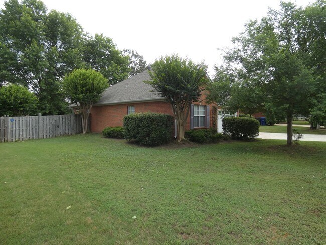Foto del edificio - Home for rent in Helena!
