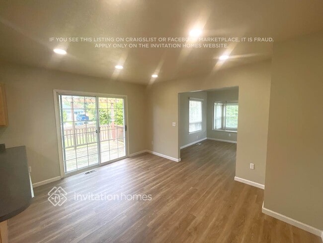 Building Photo - 19401 8th Ave S