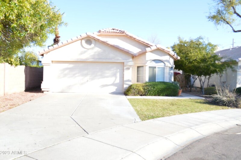 Primary Photo - 3080 N 87th Way