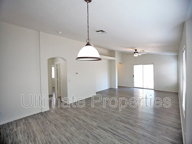 Building Photo - 981 S 242nd Dr