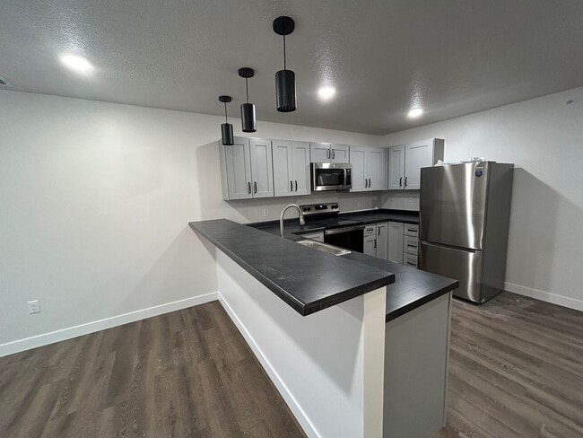 Interior Photo - Tiller Place