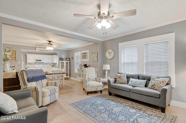 Building Photo - 1006 N Jackson Ave