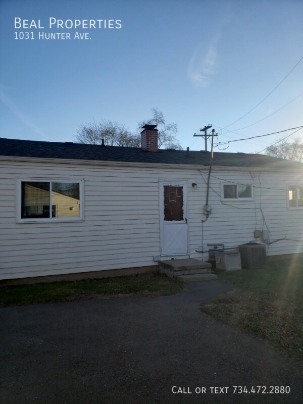 Building Photo - 1031 Hunter Ave