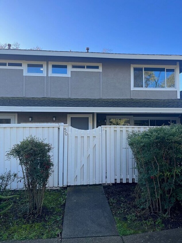 Primary Photo - Spacious and Updated Three Bedroom Napa Condo