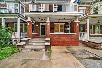Building Photo - 124 Dubois St