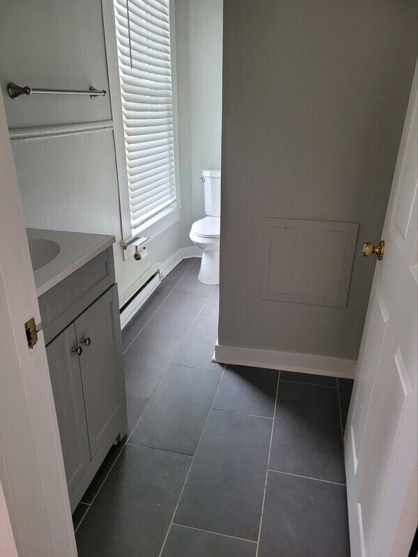 Photo - 2921 Hanes Ave Apartment