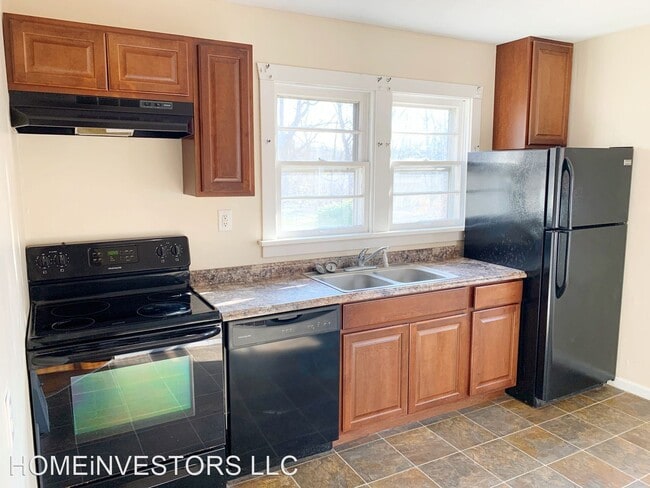 Building Photo - 2 br, 1 bath House - 236 Kiowa