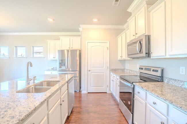 Foto del edificio - 14145 Lannister Ln