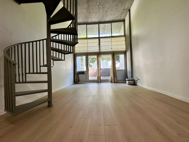 Building Photo - 855 Folsom St