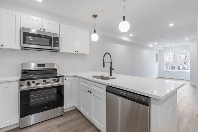 Photo - 2057 E Rush St Apartment