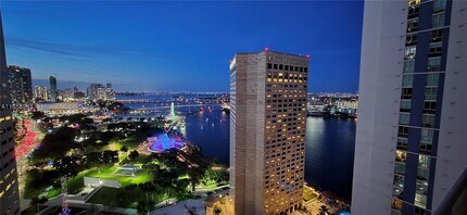 Building Photo - 325 S Biscayne Blvd