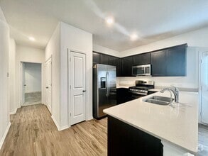 Building Photo - 317 Geode Glen