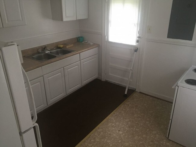 Foto del edificio - Quiet and Cozy 2bd in Fulton Hill