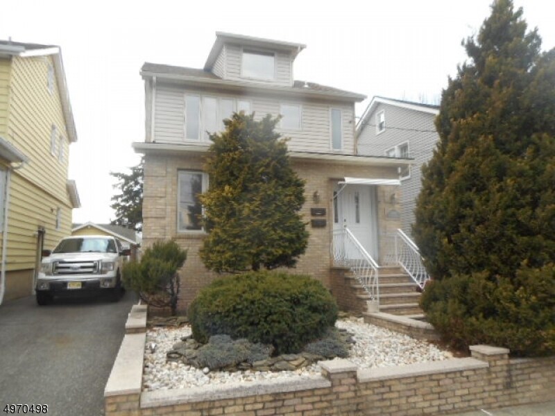 Primary Photo - 2032 Gless Ave
